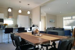 Escape To Buller - enjoy a relaxed holiday vibe - 4