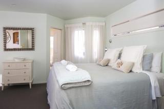 Chester Cottage Beachfront - direct ocean access - 2