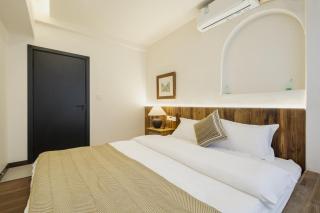 弥尘设计师民宿解放碑店-侘寂中古风之机麻房 - 8