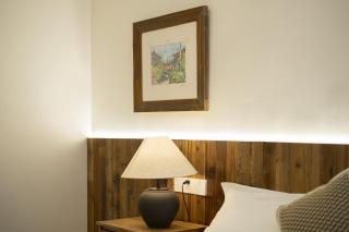 弥尘设计师民宿解放碑店-侘寂中古风之机麻房 - 4