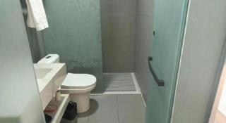 Super 8 Hotel Dingzhou Chongwen Street - 9