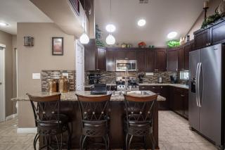 Tuscan Oasis: Elegance with Comfort. King Bed. - 8