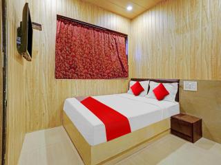 Hotel Yatri Inn Vashi Navi Mumbai - 0