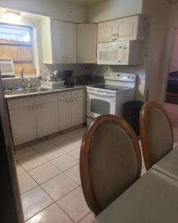 731PalmBeachDownTownHouse99perPersonupto4People - 4