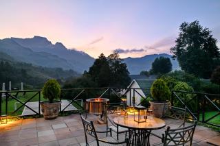 Champagne Castle Hotel - 5