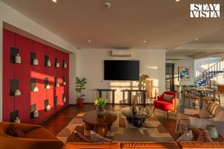 StayVista at The Pali with Bonfire, Jacuzzi & Lawn - 3