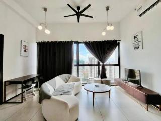 Modern 3BR 10pax at Urban Suites, Georgetown - George Town - 1