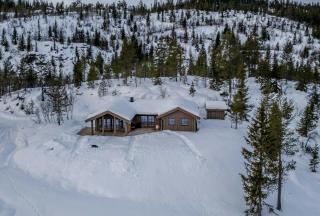 Nature-Close Cabin By The Water - 0
