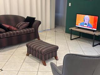 Peshi's Guest House - 6