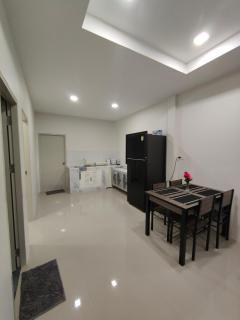 The White House Chalong - 1