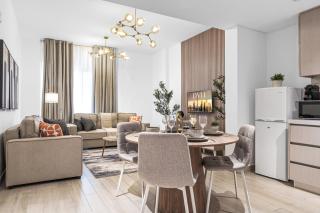 DVH Luxe Retreats 1BR Yas Island near Ferrari World & Yas Mall - 7