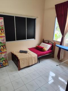 AHA Homestay Temerloh with 3 bedrooms, 2 toilet - 1