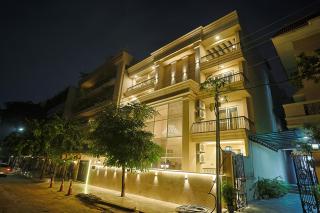 Millora Cyber Suites, DLF Phase 3 - 6