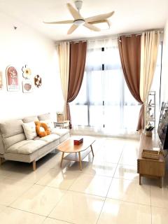 BrandNew Paradigm Residence 3r4b 7pax with TV Box - Johor Bahru - 0