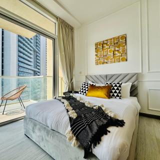 Bright Studio with Pool Views at Hameni Tower, JVC - 4