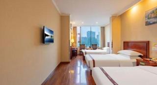 GreenTree Inn Jiaxing ZhongHuan South Road Zhonggang City Express Hotel - 1