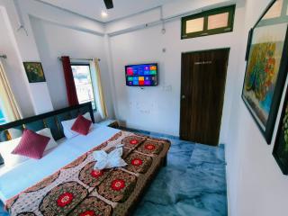 GLORY RESIDENCY & cafe - 1