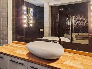 Central Luxurious Ritz Villa - 2