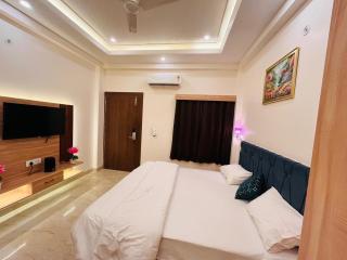 Kamal tourist guide and travel - 4