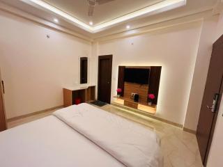 Kamal tourist guide and travel - 3