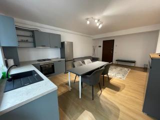 Cozy London Escape - Suceava - 6