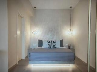 Golden Hour Hideaway - Santorini - Fira - 6