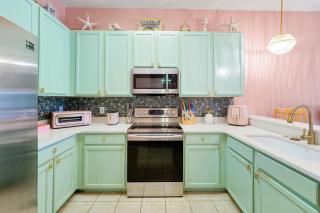 Tropical Lakeview Oasis At Bahama Bay - 4