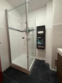 Appartement spacieux. P gratuit.plage à 13 min - 3