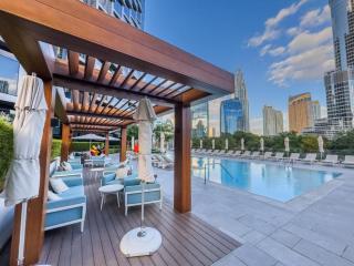 Creston Suites Vacation Homes Rental - Address Opera Residences - 3