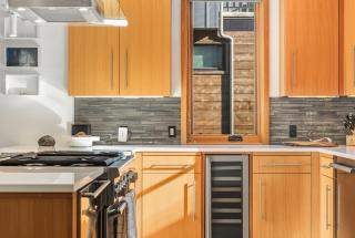 Luxury Townhome On Depot, 3 Mins Walk To Main St Gondola, Heated Garage, Private Roof Top Hot Tub, townhouse - 5