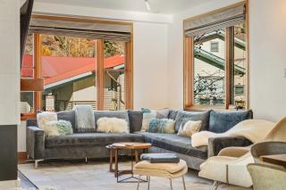 Luxury Townhome On Depot, 3 Mins Walk To Main St Gondola, Heated Garage, Private Roof Top Hot Tub, townhouse - 6
