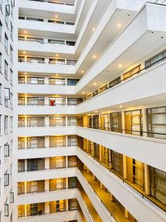 Luxury superior studio Roysambu 2 min walk to trm mall - 2