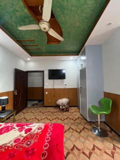 Sarfraz Apartments - 1