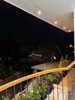 Peaceful Stay with Balcony & Parking Near K Hills - Kozhikode - 8