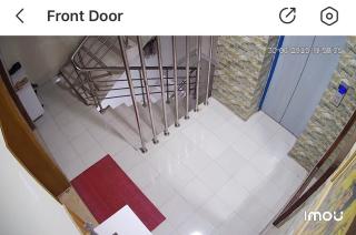 Bright & Airy 3BR South-Facing Furnished Apartment - 9