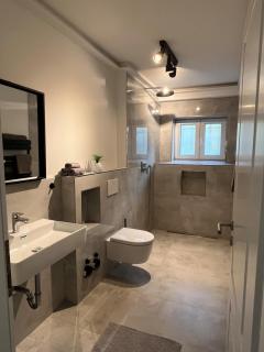 Moderne Ferienwohnung mit Terrasse und Gartenblick - 5