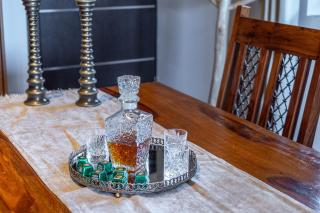 the mountain house in parnassus - 1