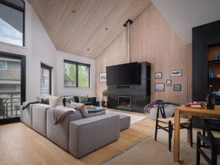 RMR: Tram Tower 3 Condo in Teton Village - 9