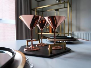 Adeluxe Aura - Entire Ultra Luxury 1-Bedroom Apt with Free WiFi, Netflix and Amazon Prime - 6