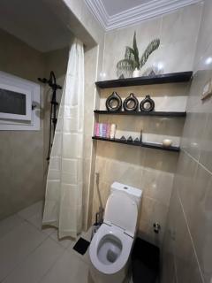 Luxury Beachfront Apartment - 9