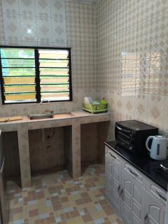 Lad's Beach Apartment - 3