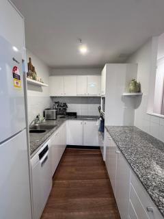 Garden Gallery - Tranquil Luxury Retreat - 3