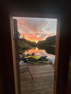 Aurora Bliss - Fjordfront Jacuzzi & Sauna near Bergen - 3