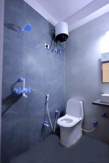 Near Taj Mahal-Basil Inn Home Saty Agra - 1