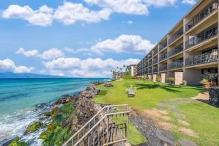 Kaleialoha 402 · KA 402 Spacious Studio Close to Ocean Heated Po - 2