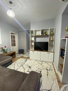 One Bedroom Apartment Lake View Pogradec - 6