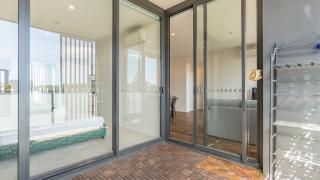 Modern Gem 3B Prime Central Above Shopping Centre - 4