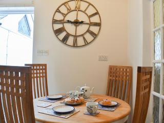 Ukc4174 The Cottage By The Sea - 4