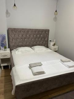 One Bedroom Apartment Lake View Pogradec - 7