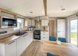 Unity Skirlington Coast Yorkshire - 4